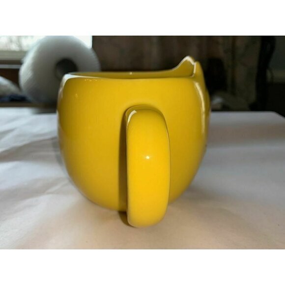 M&M's World Yellow Mug Coffee Tea Cocoa M & M Candy Lovers Novelty Gift - Picture 2 of 5